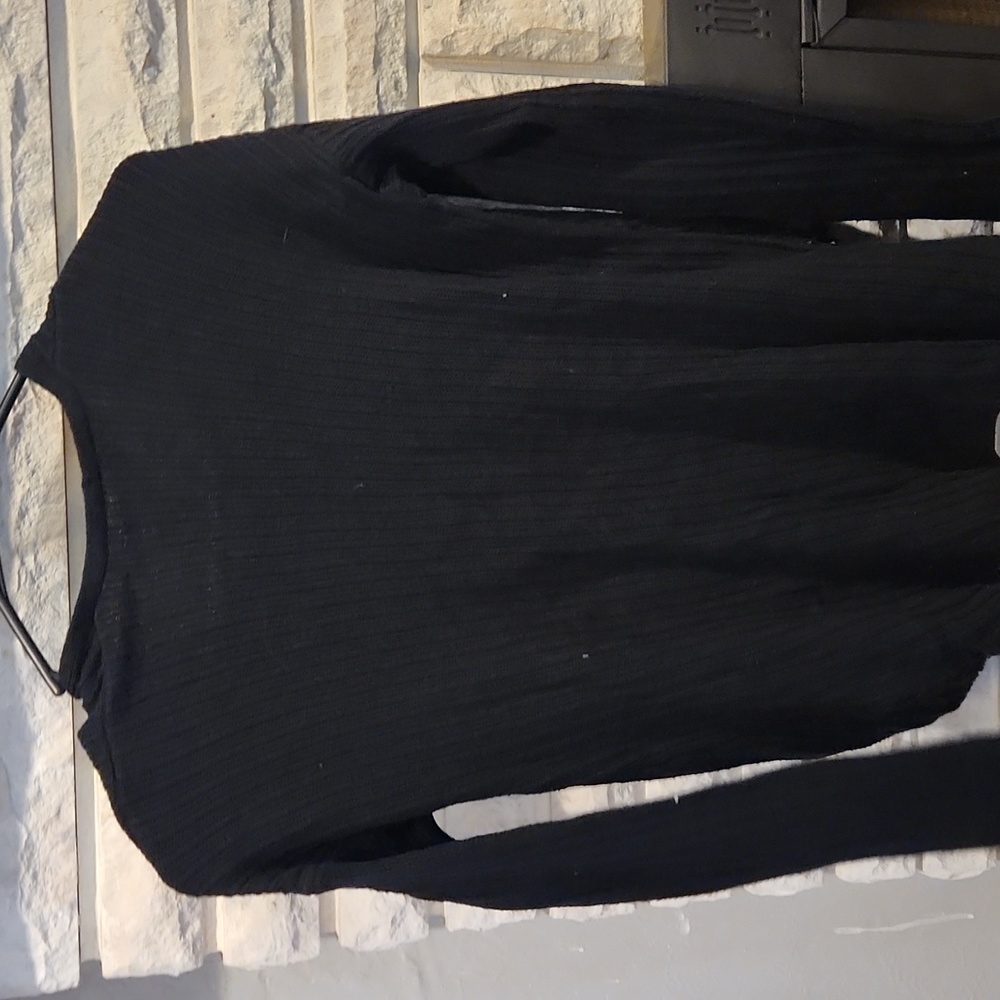 Sweater - Picture 4 of 4